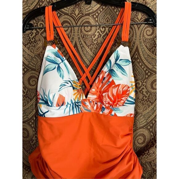 CUPSHE WOMENS ONE PIECE BATHING SUIT - Picture 3 of 10